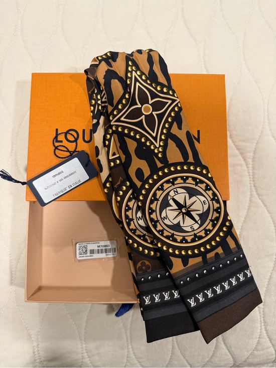 Louis Vuitton Accessories - Louis Vuitton Brown & Black Printed Silk Scarf